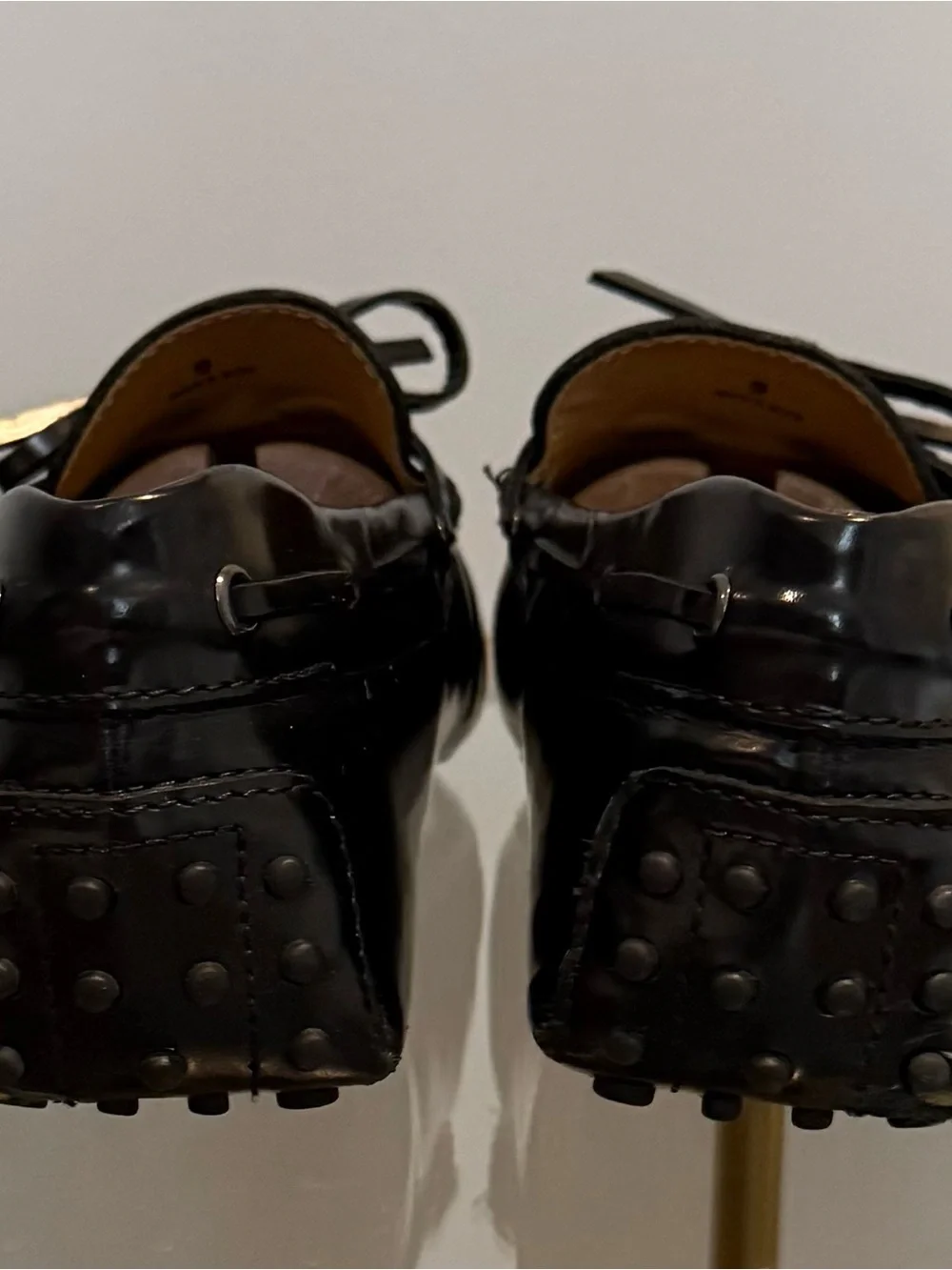 Tod's Black Leather Tassel-Detail Driving Loafers